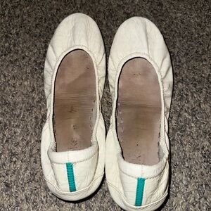 Tieks Diamond White Size 10